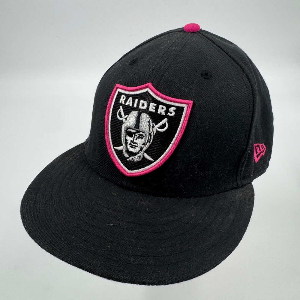 New Era 59FIFTY Raiders Hat Mens 7 1/2 Black Pink Breast Cancer Awareness Ribbon